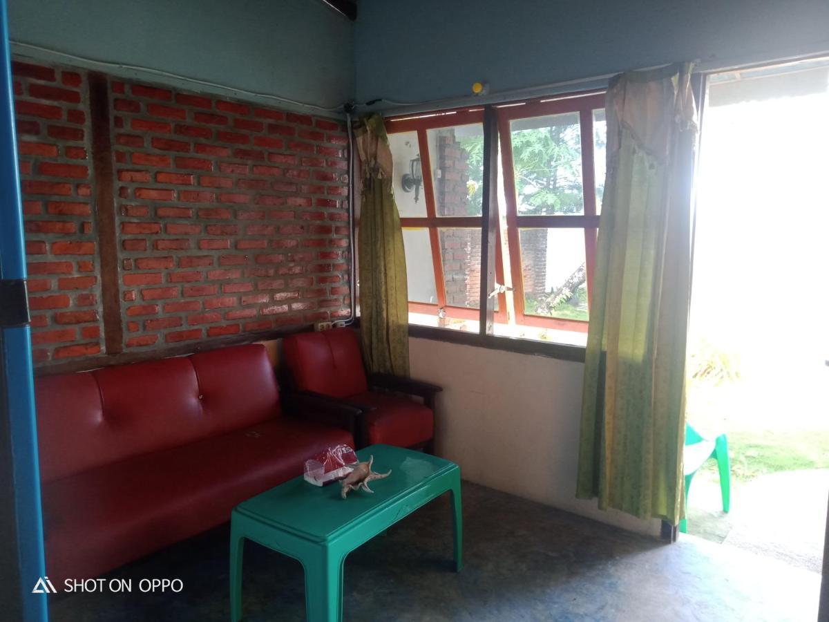 Salty Dog Hostel Telukdalem Εξωτερικό φωτογραφία